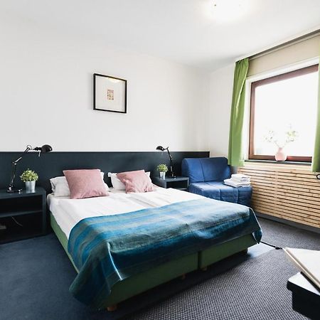 City Hotel Fellbach 24H Check-In Bagian luar foto