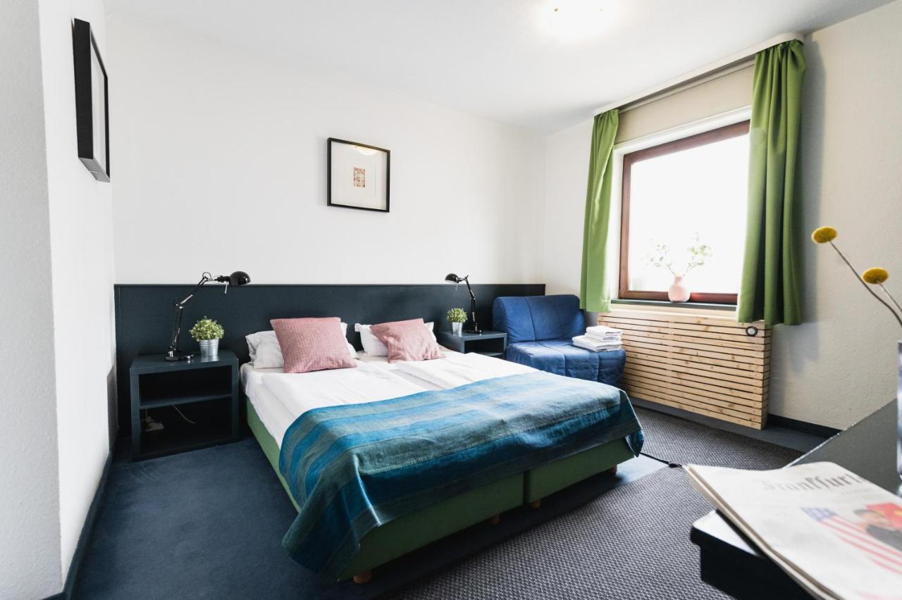 City Hotel Fellbach 24H Check-In Bagian luar foto