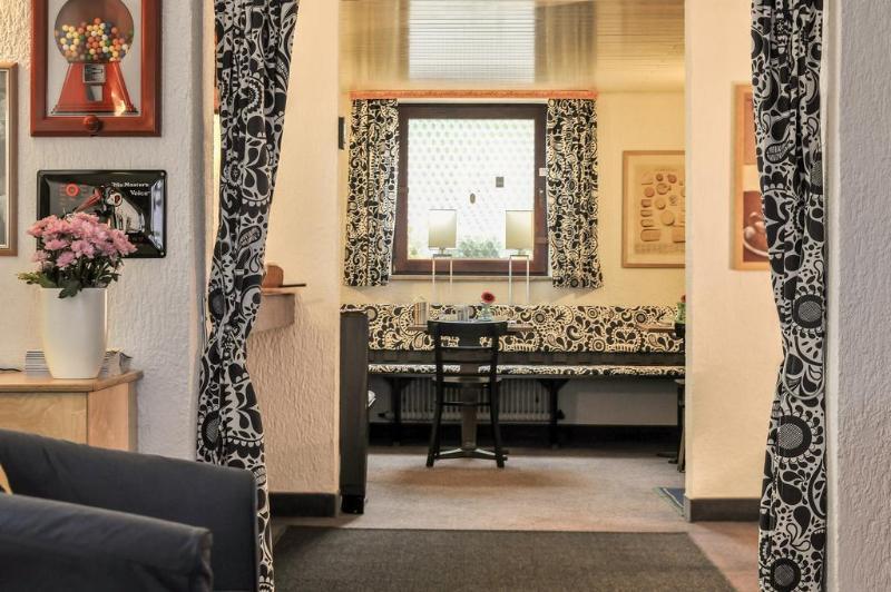 City Hotel Fellbach 24H Check-In Bagian luar foto