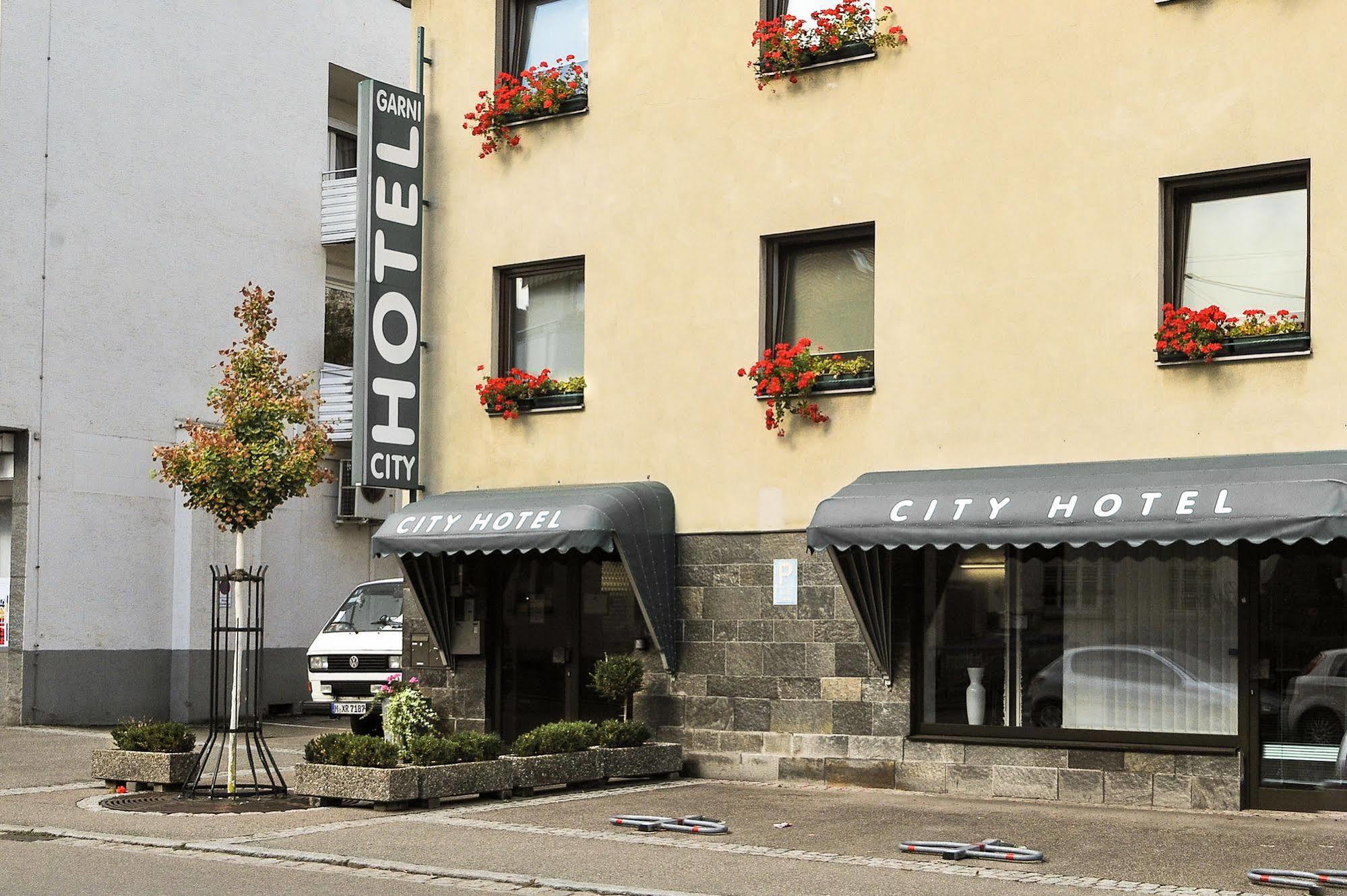 City Hotel Fellbach 24H Check-In Bagian luar foto